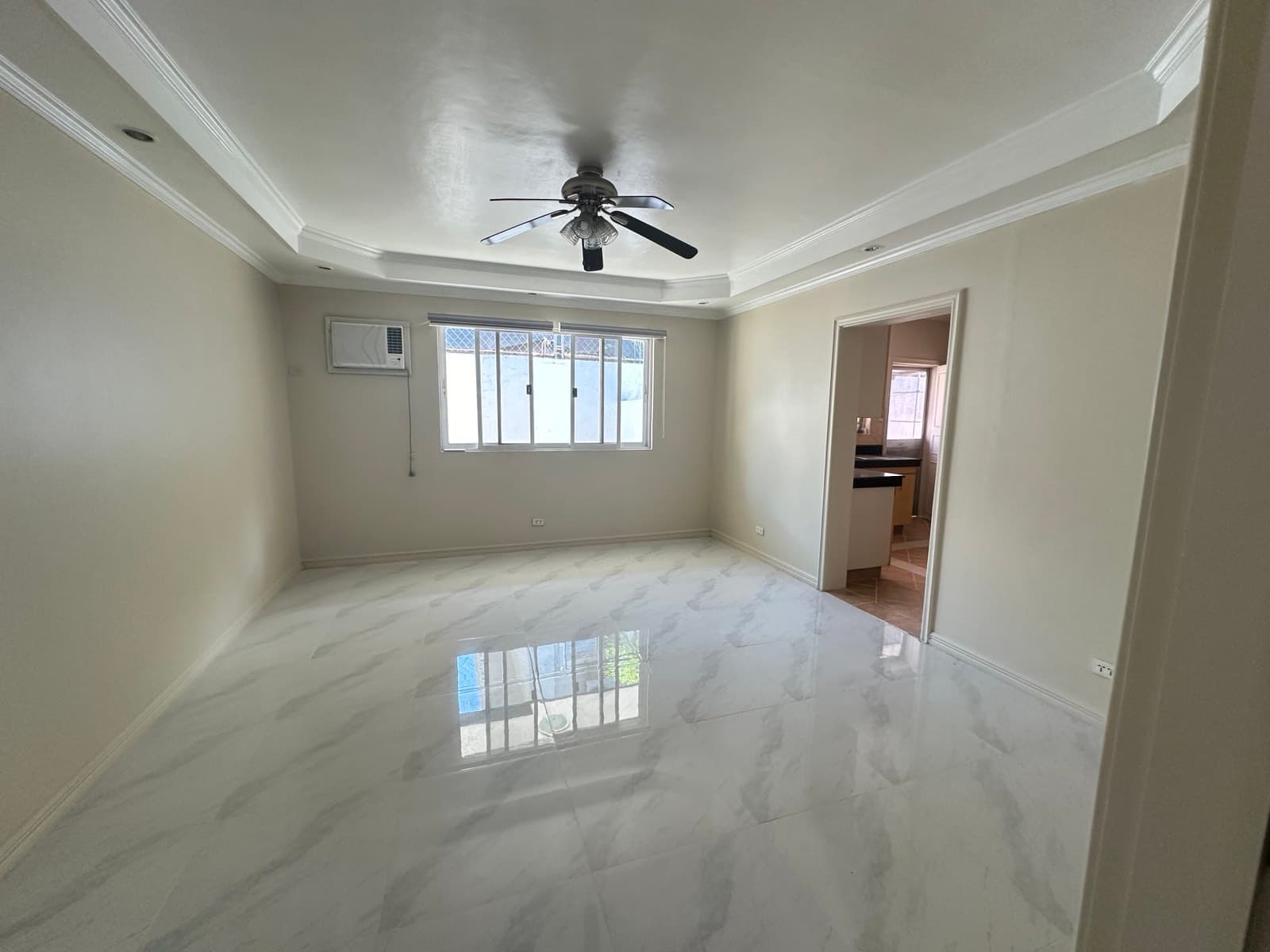 Sprawling Bungalow in Urdaneta Village, Makati