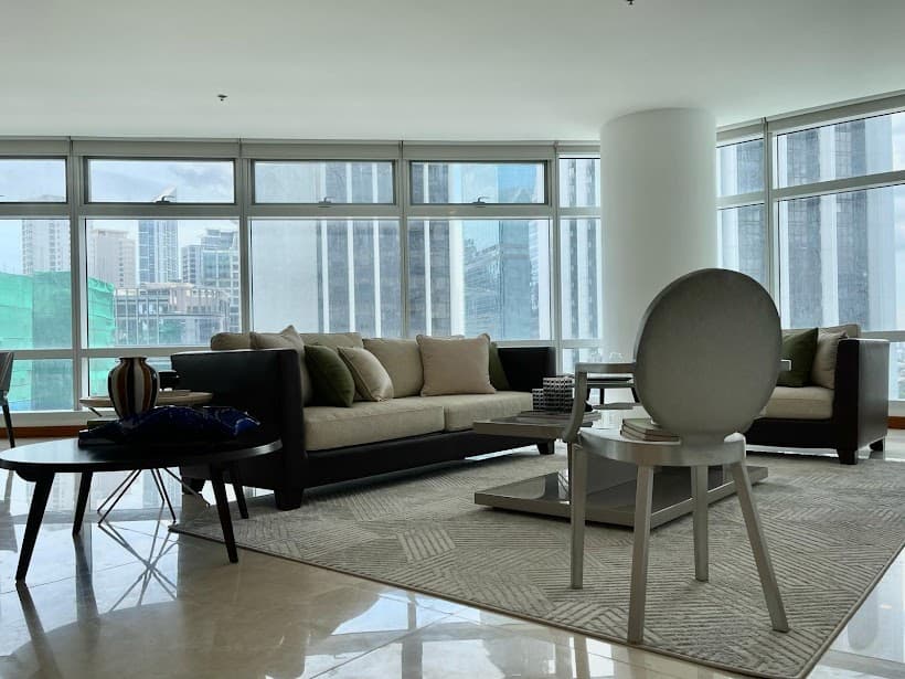 Fully Furnished 3 bedroom unit - Urdaneta Village, Makati - photo 1