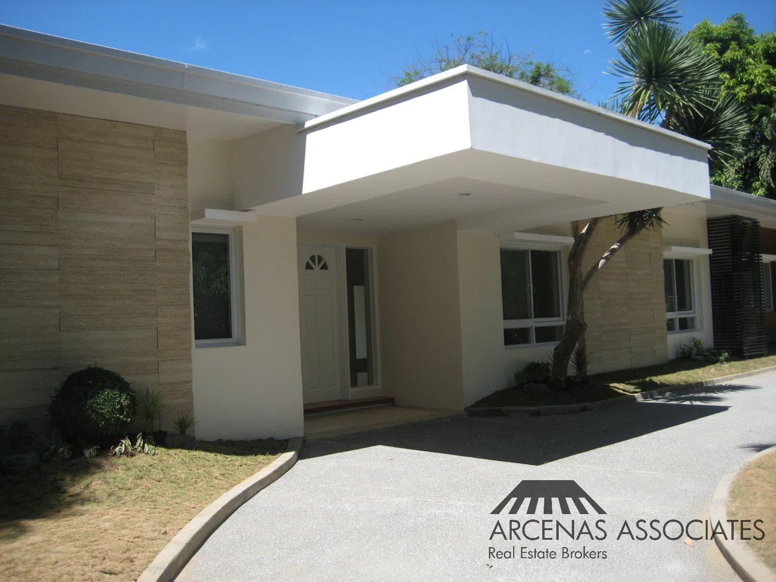 Modern Bungalow House in Forbes Park, Makati