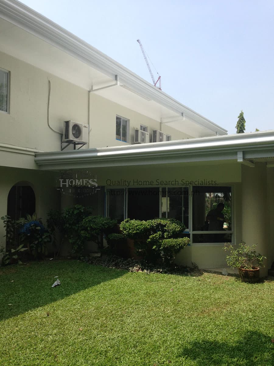 Private and Spacious Home - photo 3