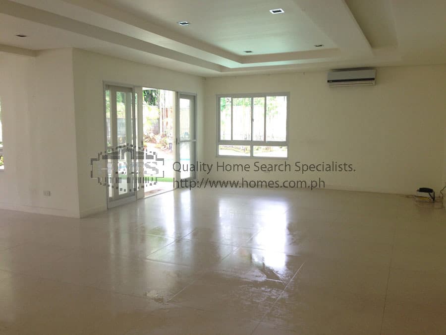 Bright Modern Bungalow - photo 3