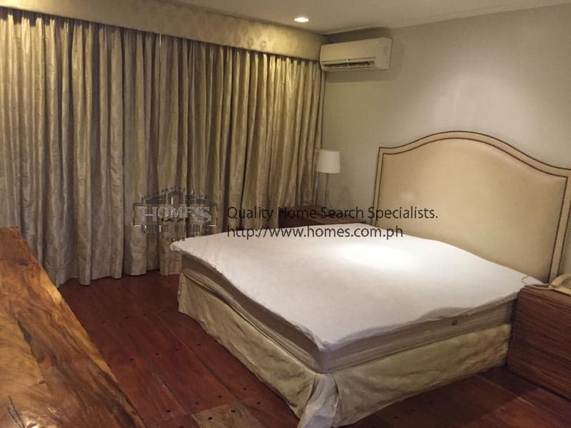 Classy and Spacious Penthouse in Salcedo Village, Makati