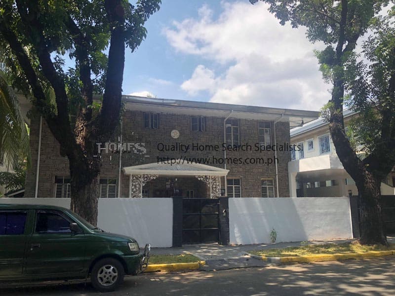 Spacious 2 storey in Magallanes Village in Magallanes Village, Makati