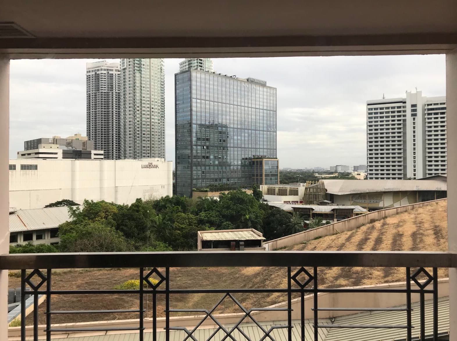 Well located 3 bedroom condominium for rent at BSA Tower in Legaspi Village, Makati