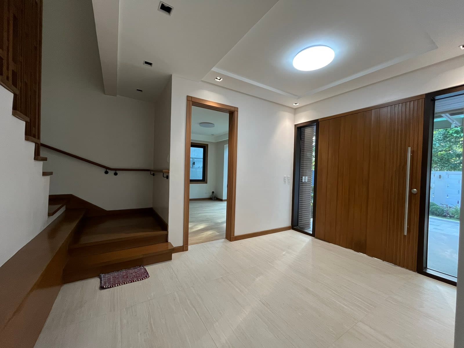 Newly Renovated 2 Storey House - photo 4