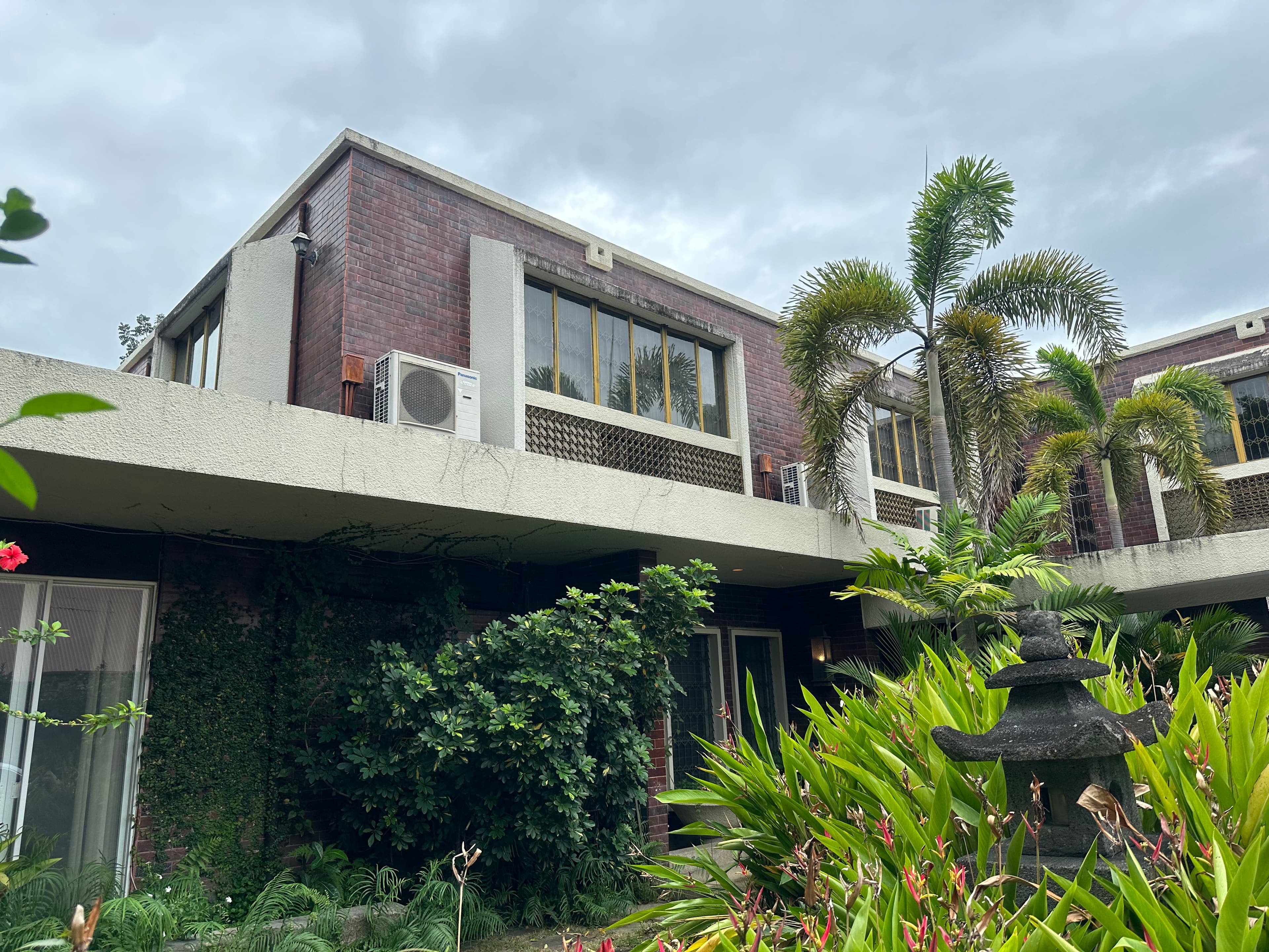 Elegant 2 Storey corner House in Dasmarinas Village, Makati