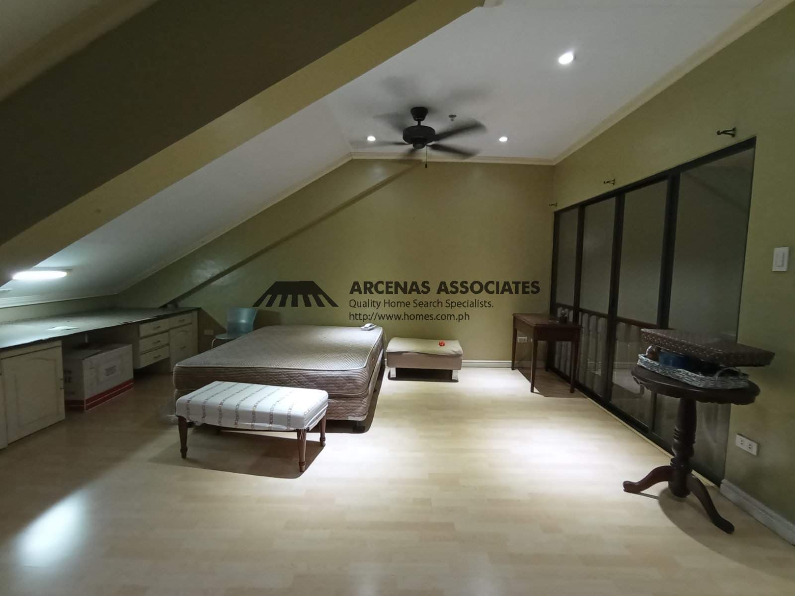Spacious 3 Bedroom Galeria de Magallanes in Magallanes Village, Makati