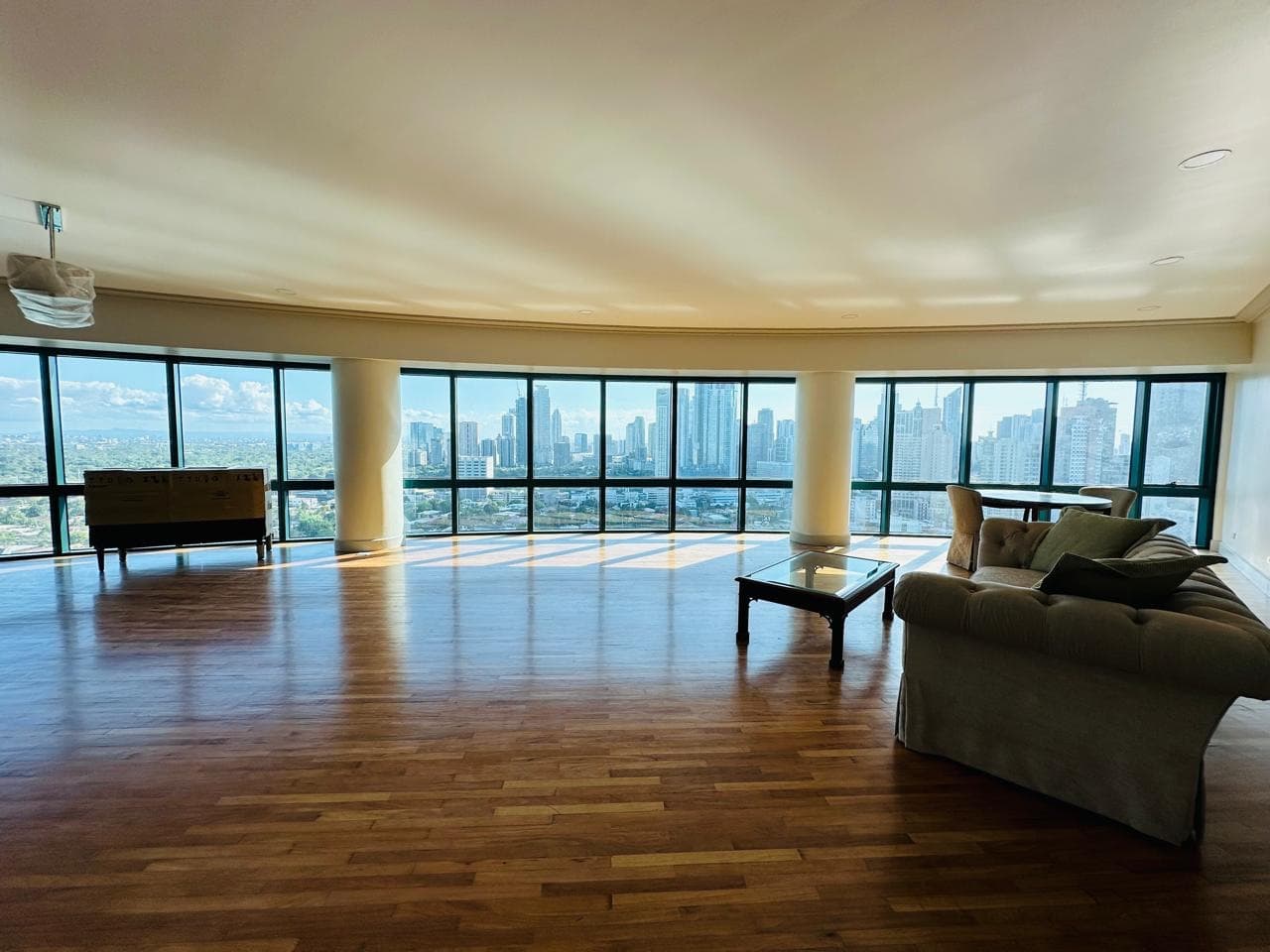 Newly Painted 3 Bedroom Unit in Rockwell Center, Makati