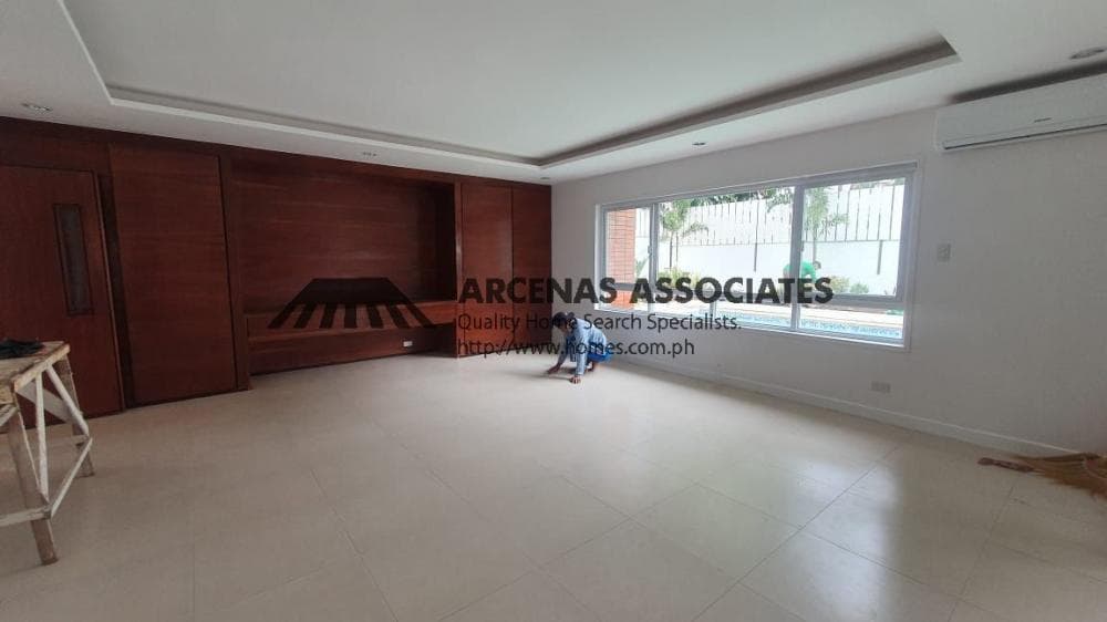 Fantastic muti level 3 storey - photo 3