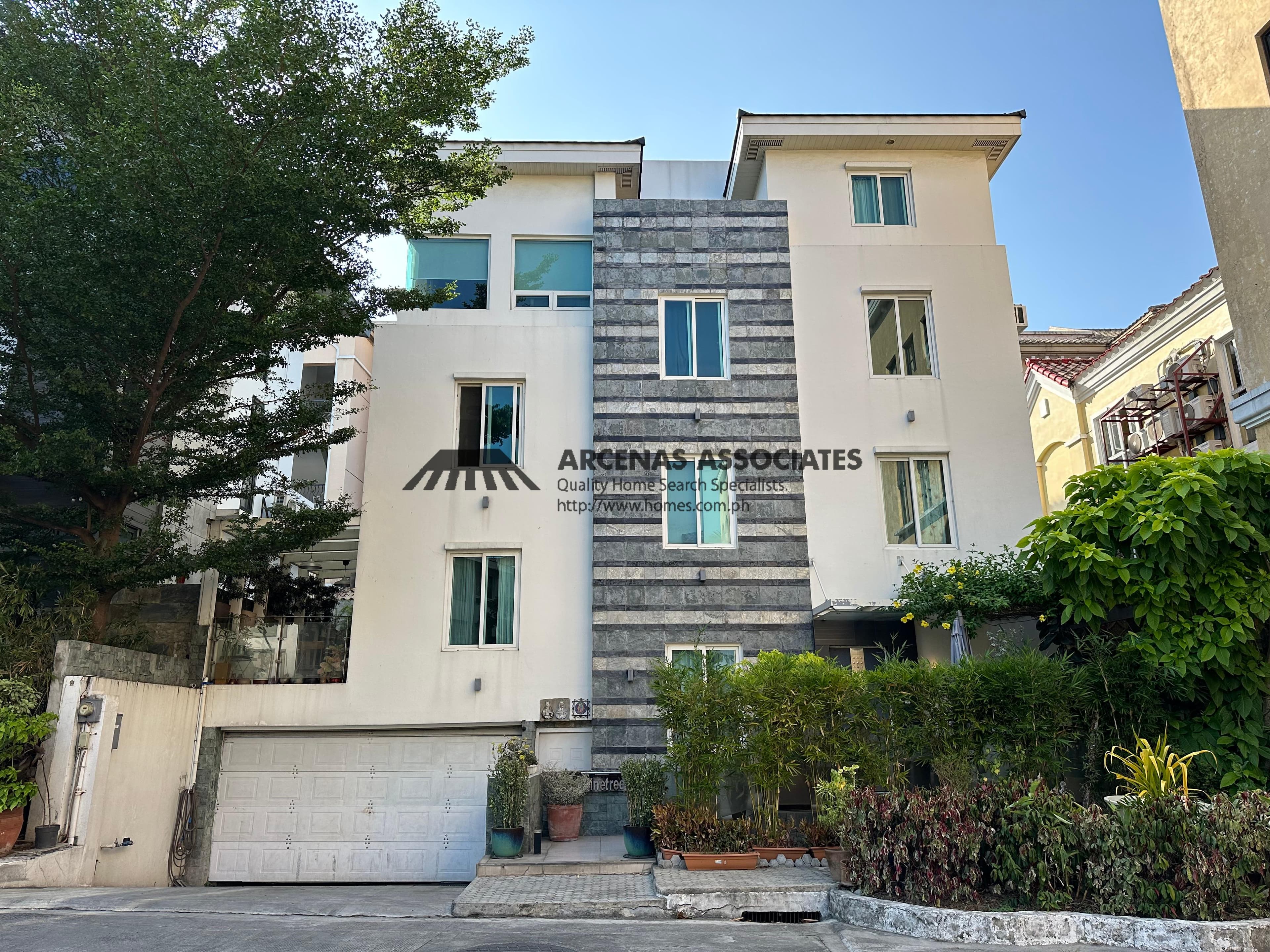 6 Bedroom House in Mckinley Hills, Taguig