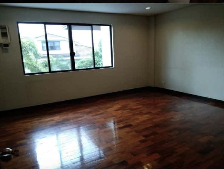 Charming Duplex House with Pool in Bel-Air Village - photo 5