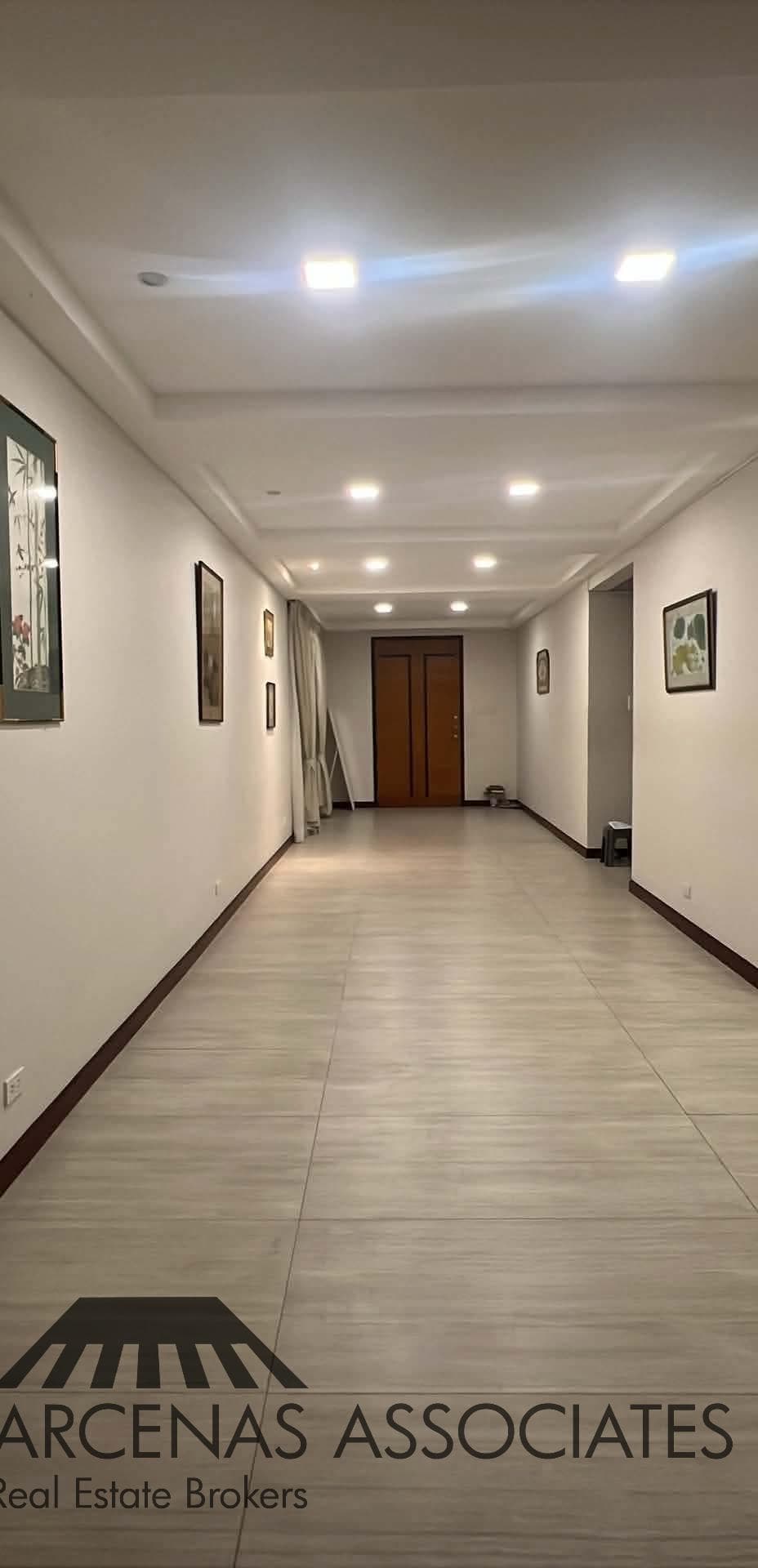 Newly Renovated House - photo 4