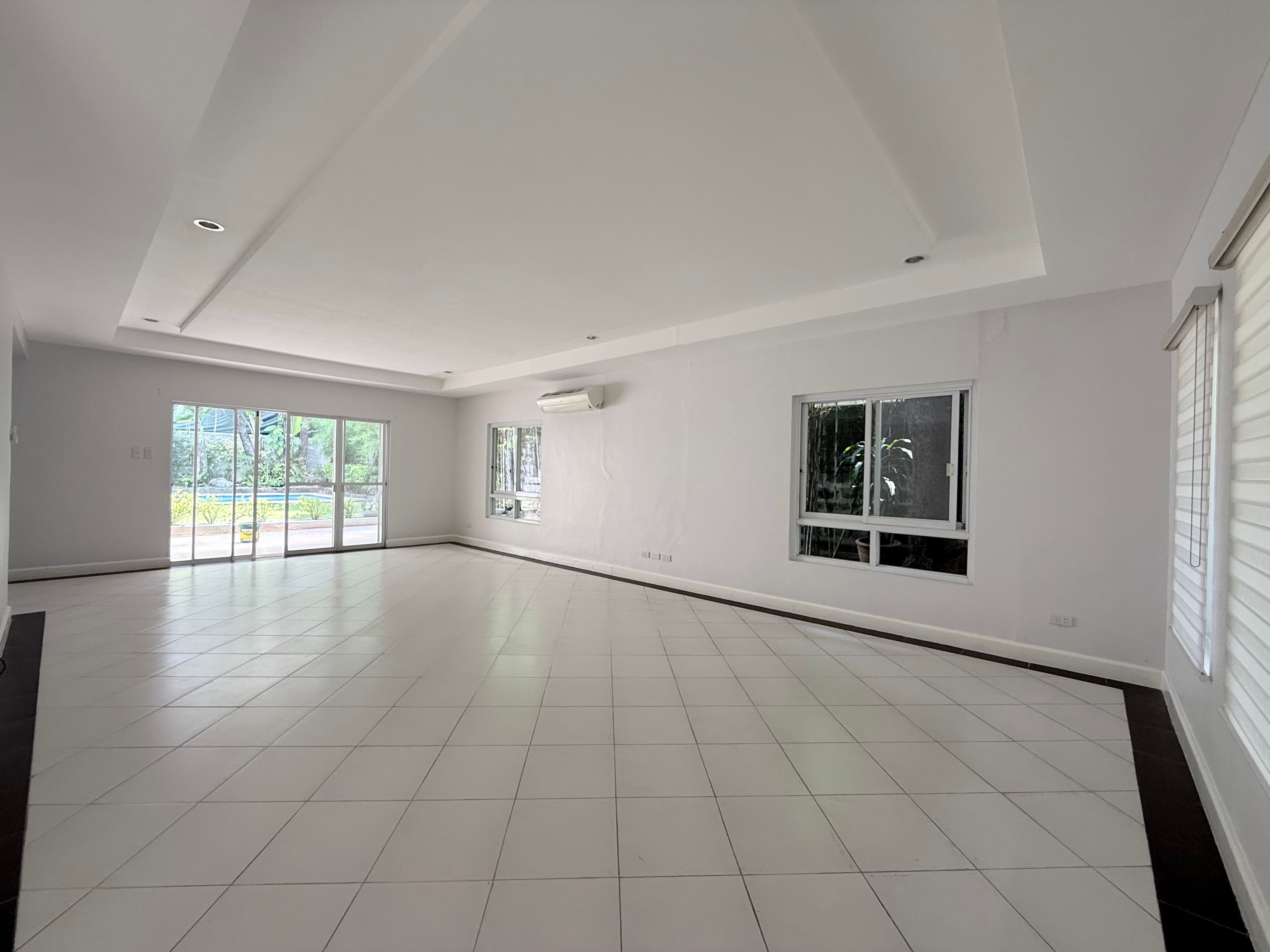Comfortable 4 Bedroom House - photo 2