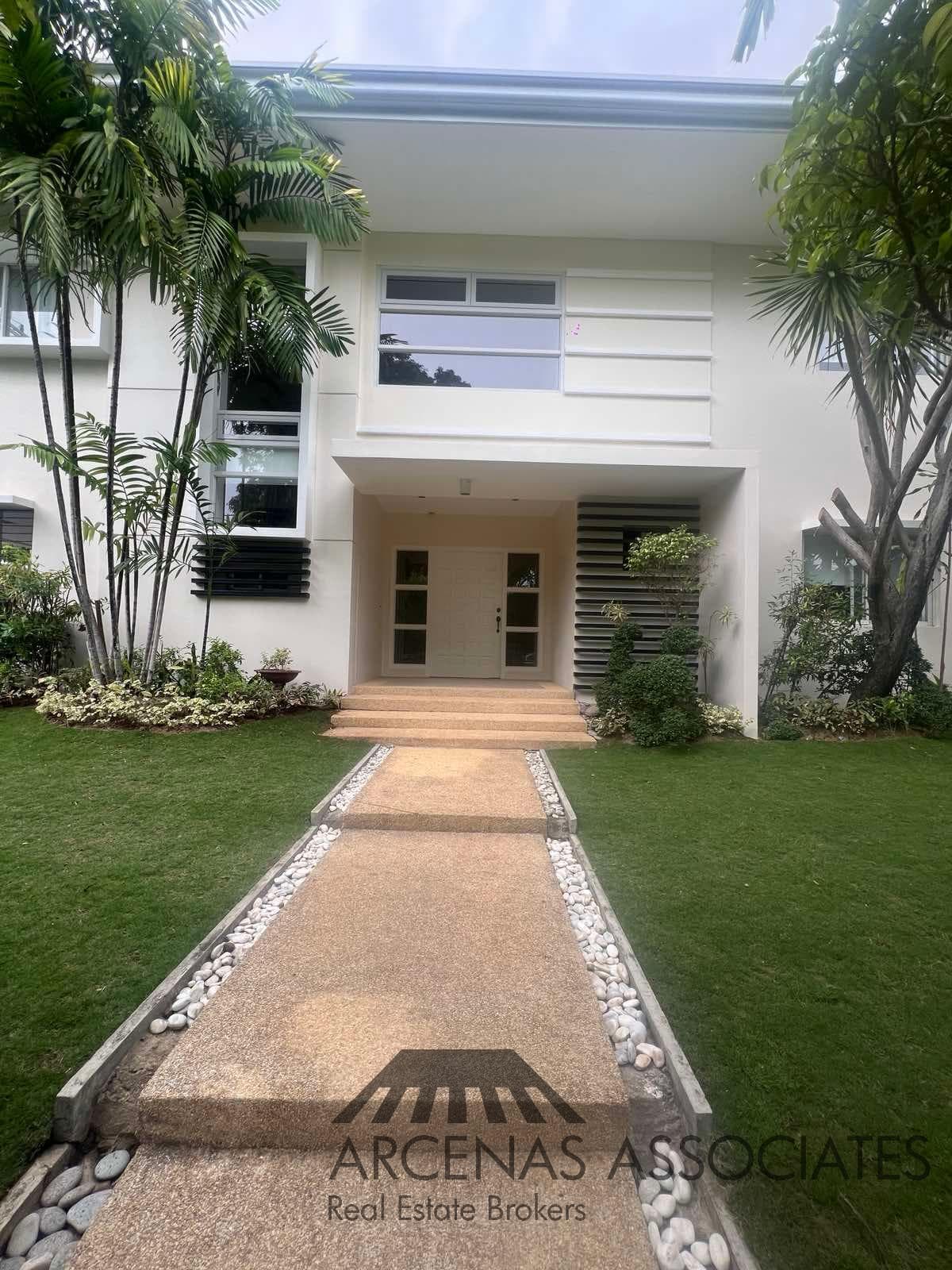 Modern and contemporary 2 storey - photo 2