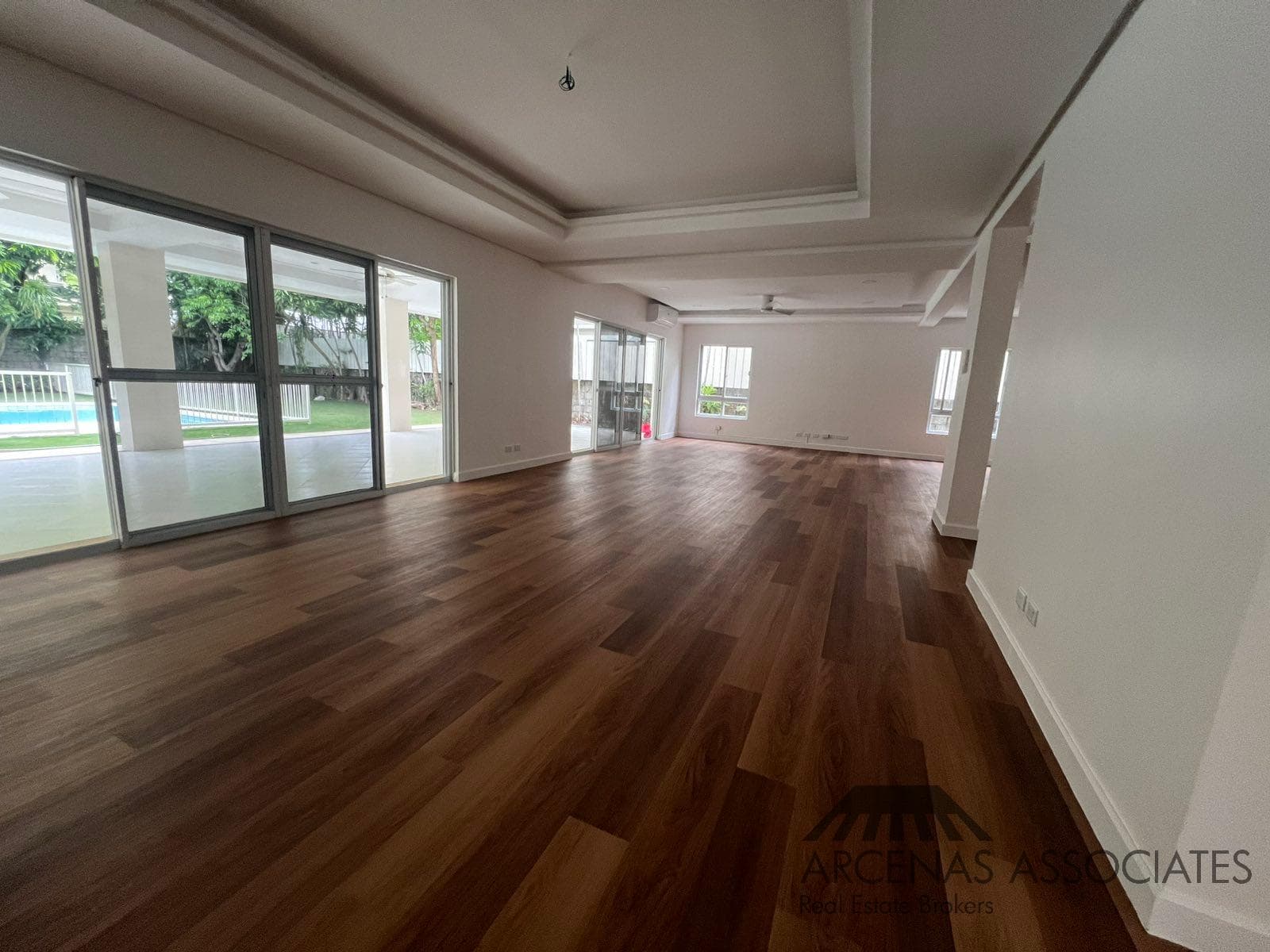 Modern and contemporary 2 storey - photo 5