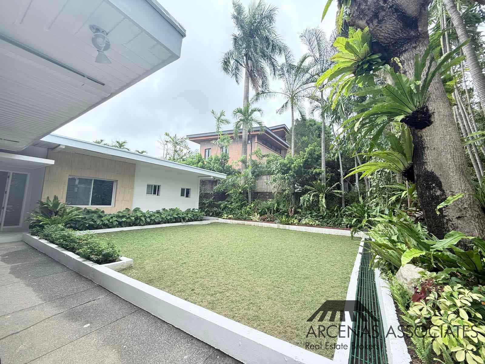 Bright Modern Bungalow - photo 3