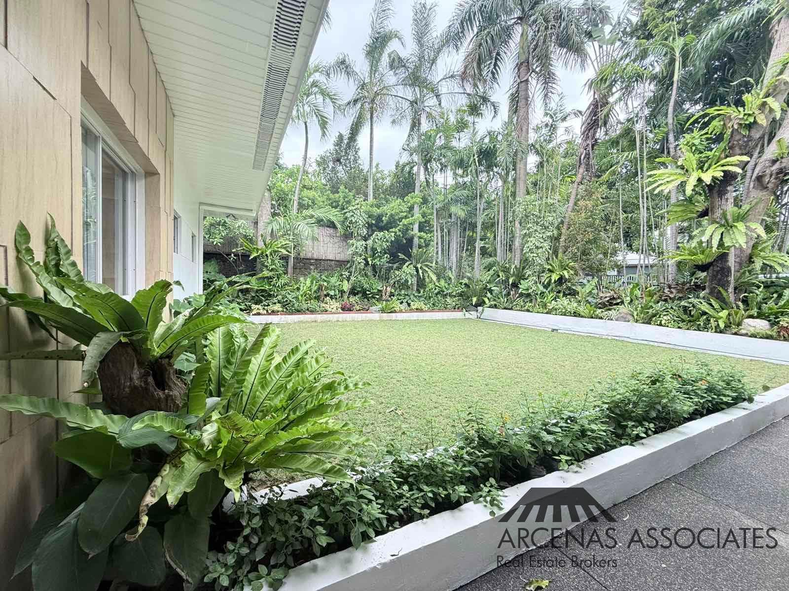 Bright Modern Bungalow - photo 4