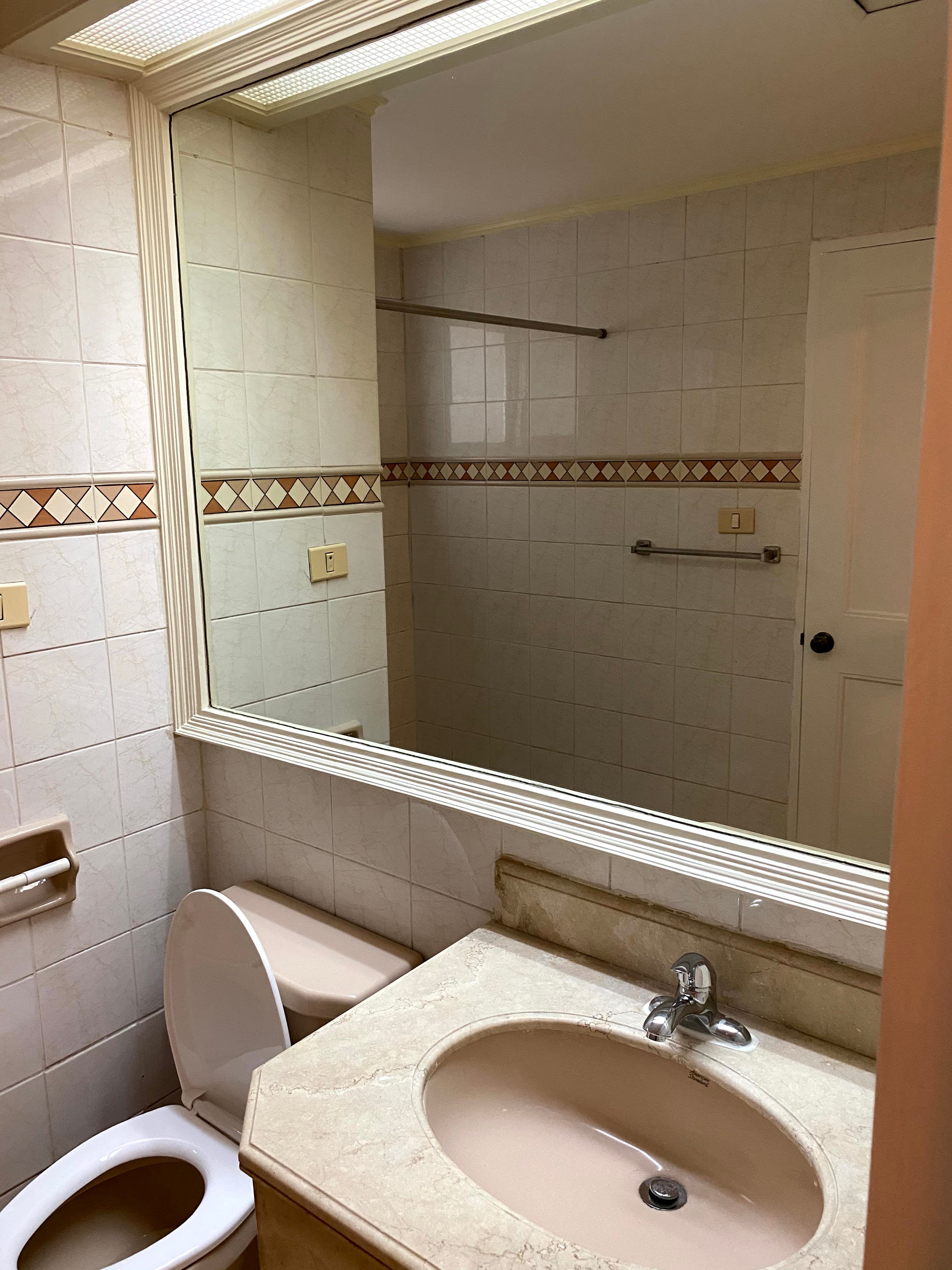 Spacious and reasonable 3 bedroom - photo 2