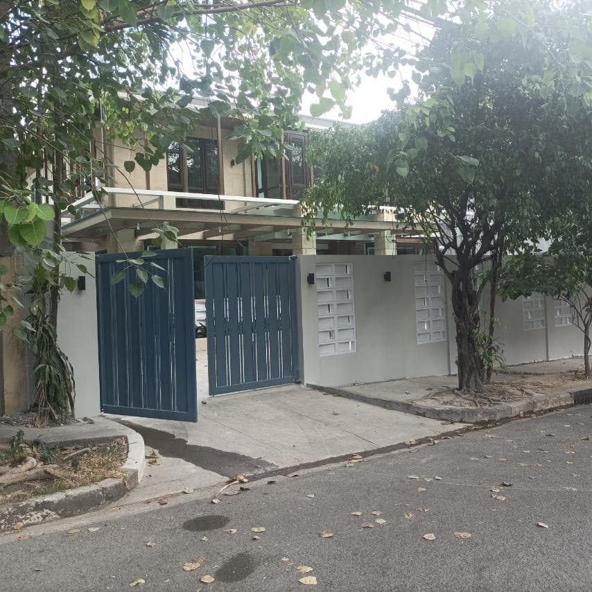 Newly Renovated 2 Storey House - Bel Air, Makati - photo 1